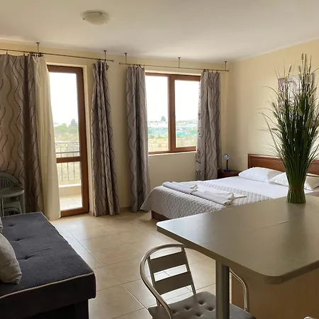 Apartament Complex Apolon *