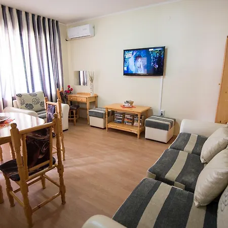 Apartament Complex Apolon *